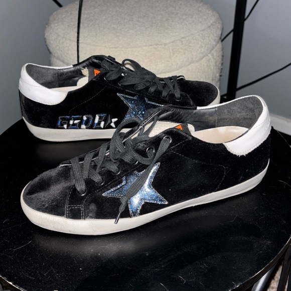 Golden Goose Superstar - Picture 1 of 9